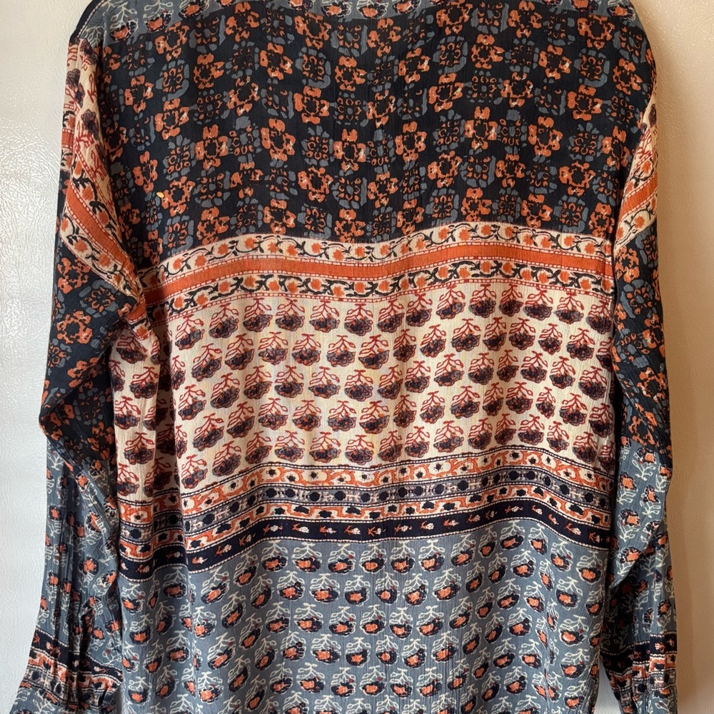 Free people Floral Button-Up Shirt in Orange and Blue size M - Picture 2 of 7